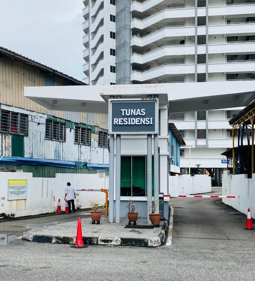 Spice Tunas 3B2B House Bayan Lepas Εξωτερικό φωτογραφία