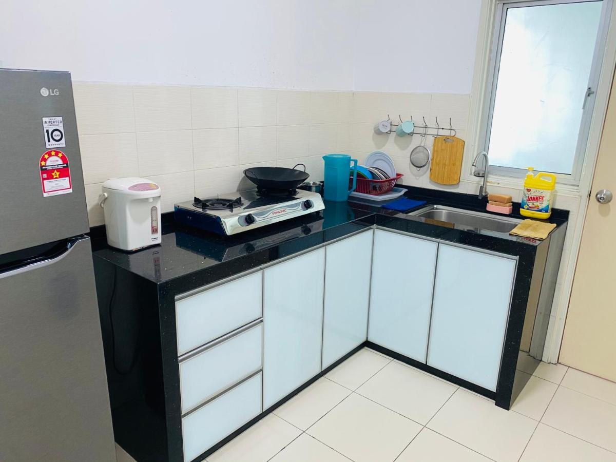 Spice Tunas 3B2B House Bayan Lepas Εξωτερικό φωτογραφία