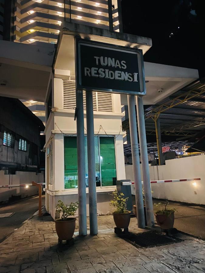 Spice Tunas 3B2B House Bayan Lepas Εξωτερικό φωτογραφία