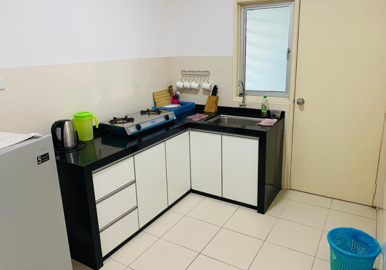 Spice Tunas 3B2B House Bayan Lepas Εξωτερικό φωτογραφία