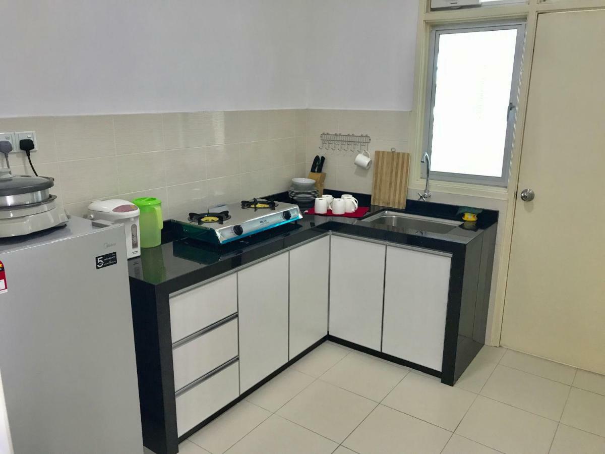 Spice Tunas 3B2B House Bayan Lepas Εξωτερικό φωτογραφία